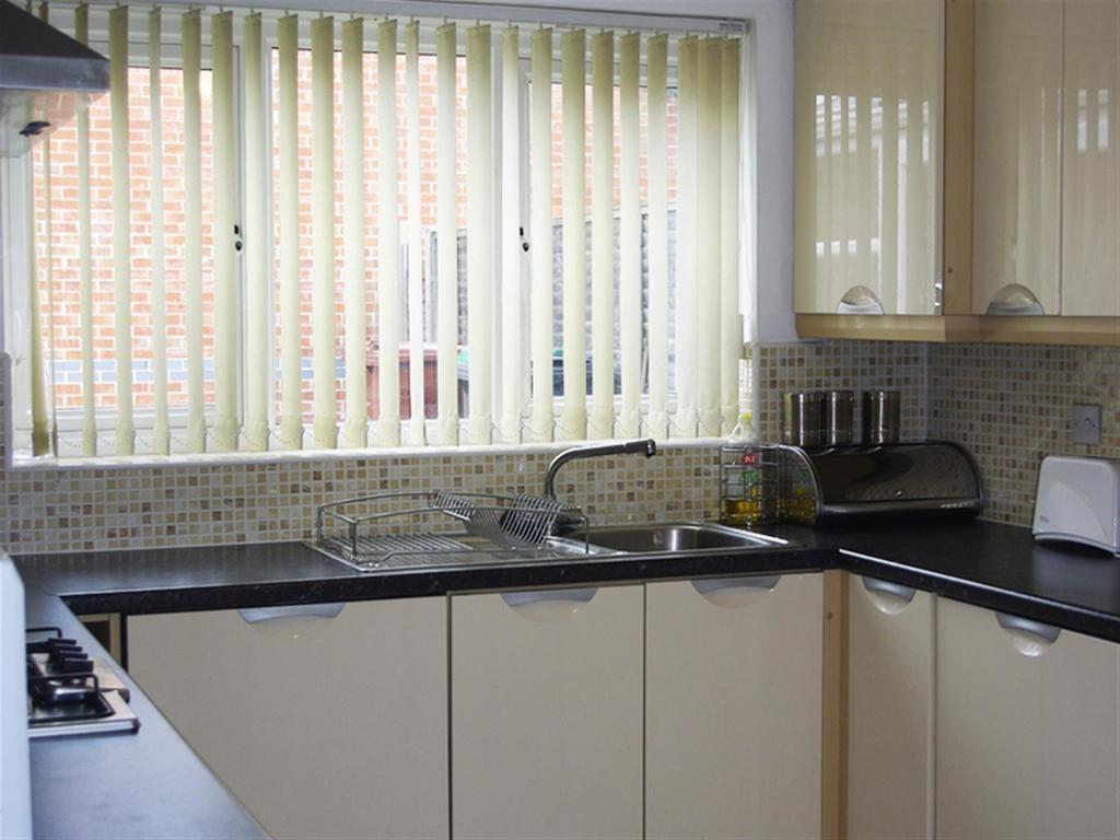 My-Places Corporate Serviced Accommodation Manchester Room photo